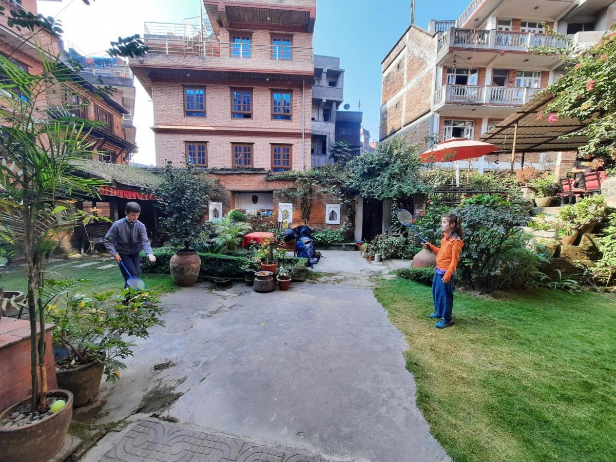 Pradhan House - Home Stay With Garden Bhatgoan 외부 사진