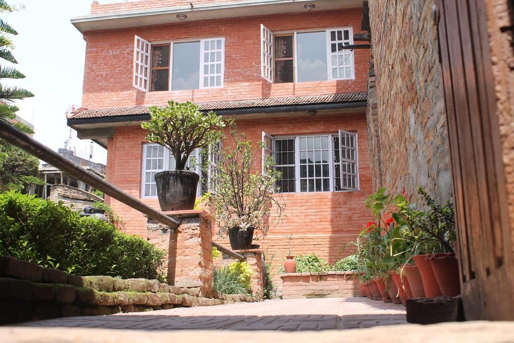 Pradhan House - Home Stay With Garden Bhatgoan 외부 사진