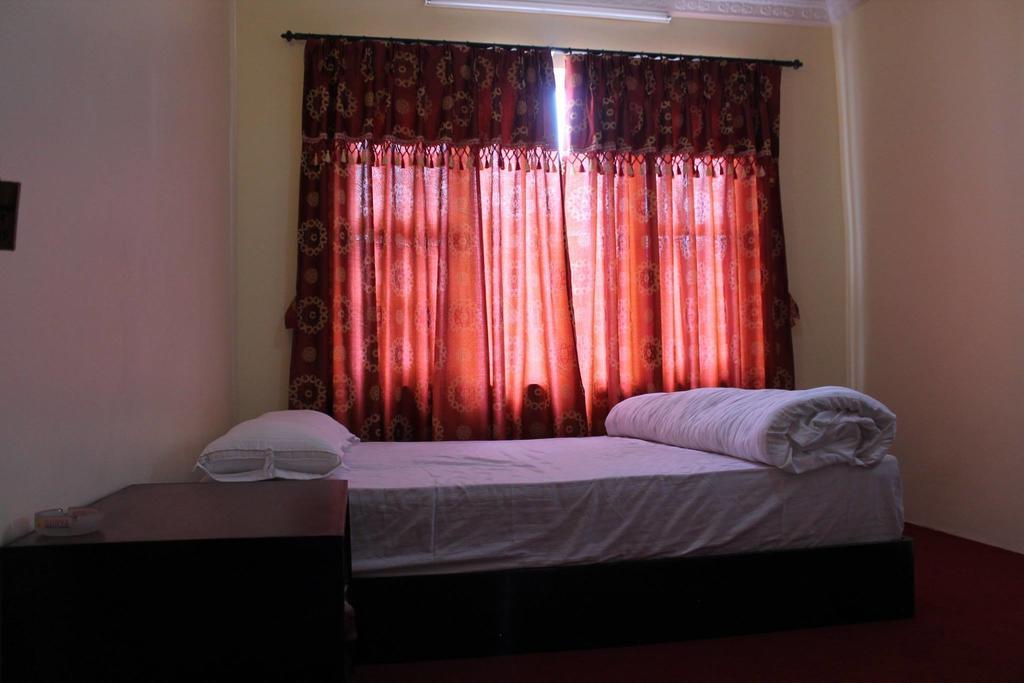Pradhan House - Home Stay With Garden Bhatgoan 외부 사진