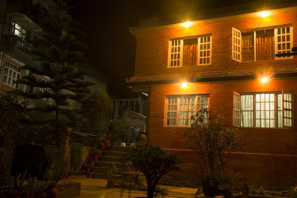 Pradhan House - Home Stay With Garden Bhatgoan 외부 사진