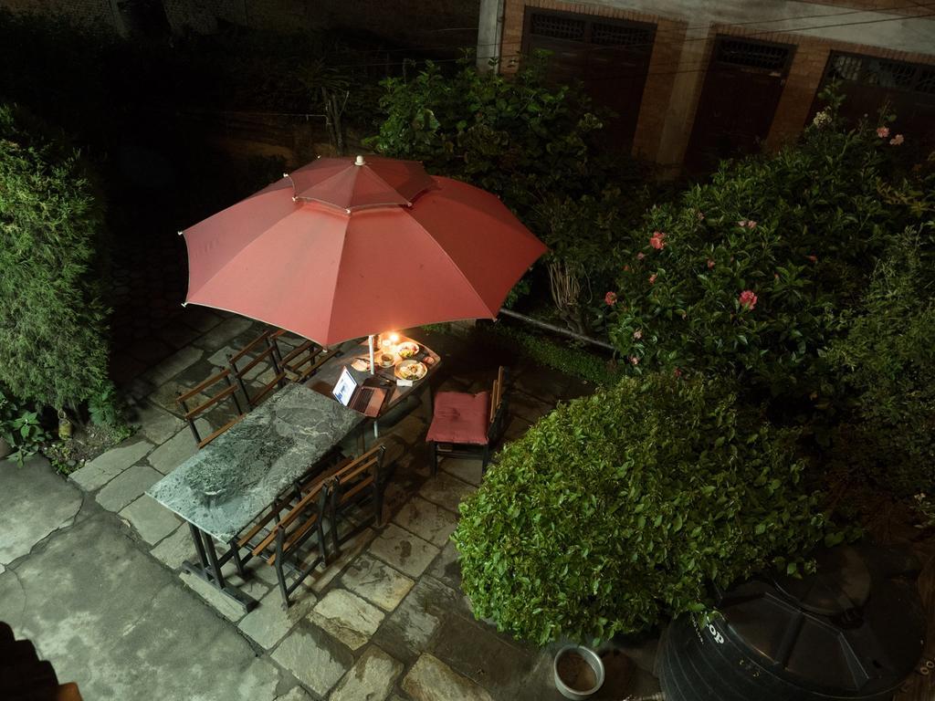 Pradhan House - Home Stay With Garden Bhatgoan 외부 사진