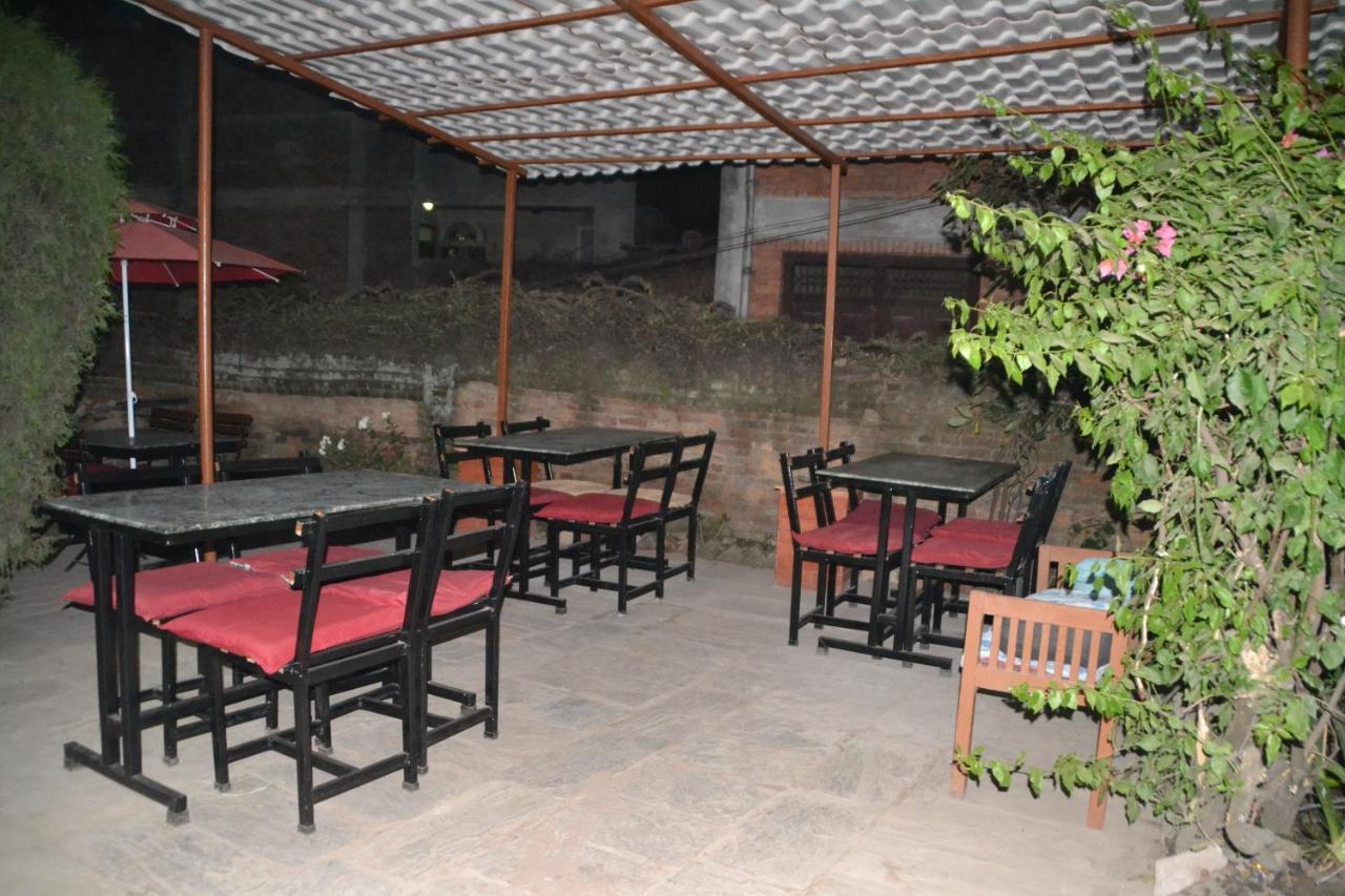 Pradhan House - Home Stay With Garden Bhatgoan 외부 사진